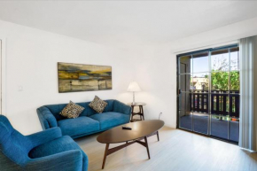 Stay Gia Modern Newly Renovated 1Br Home w Pool
